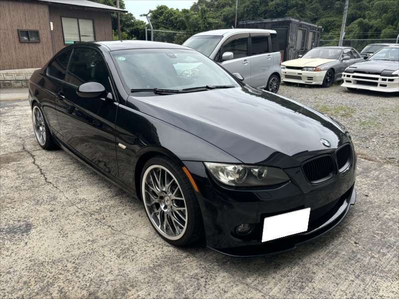 広島県 東広島市　ＢＭＷ Ｅ９２ ３２０i　エアサス　加工　取付