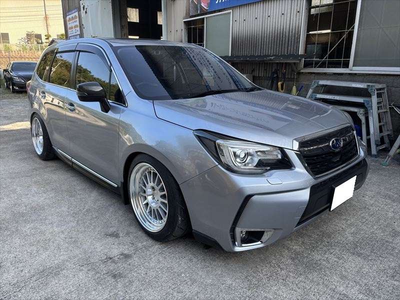 広島県 呉市 カスタム　フォレスター　フェンダー加工