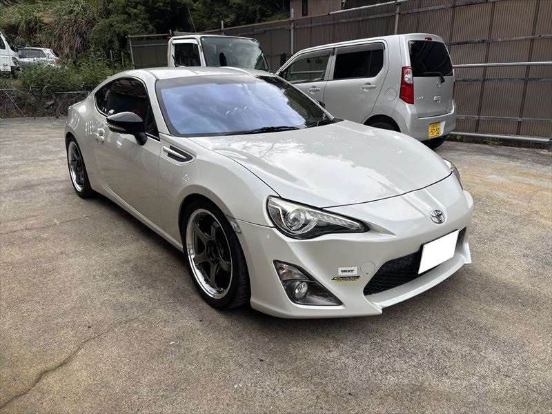 広島県 呉市　トヨタ８６ 今回は、トヨタ86（ZN6）のクラッチ交換作業をご紹介します。